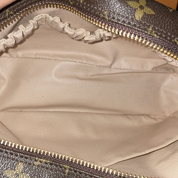 ❌Sold❌Authentic LV Vintage Monogram Toiletry Trousse 28💥 - Picture 14 of 17